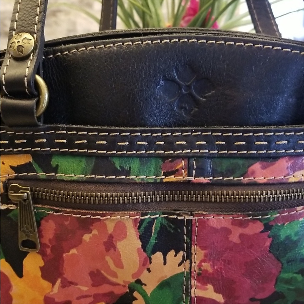 🌻Patricia Nash “Poppy” Shoulder Handbag (Used) - Picture 4 of 12